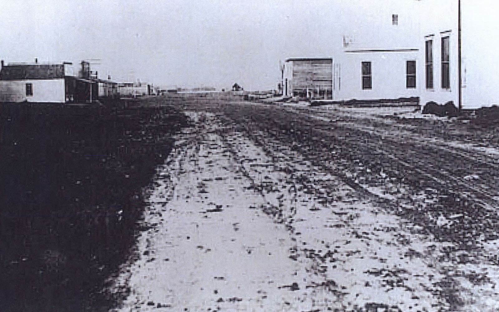 old time county streets unpaved
